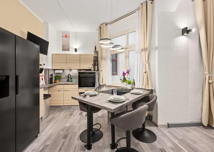 Altstadt Smartluxusoase Wlan Netflix Magenta Disney+ Apartment *